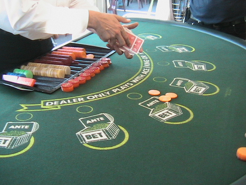 Le rôle d’un croupier en blackjack